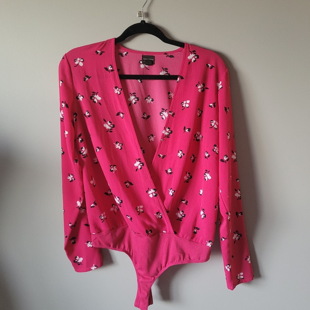 Free press hot pink floral long sleeve bodysuit